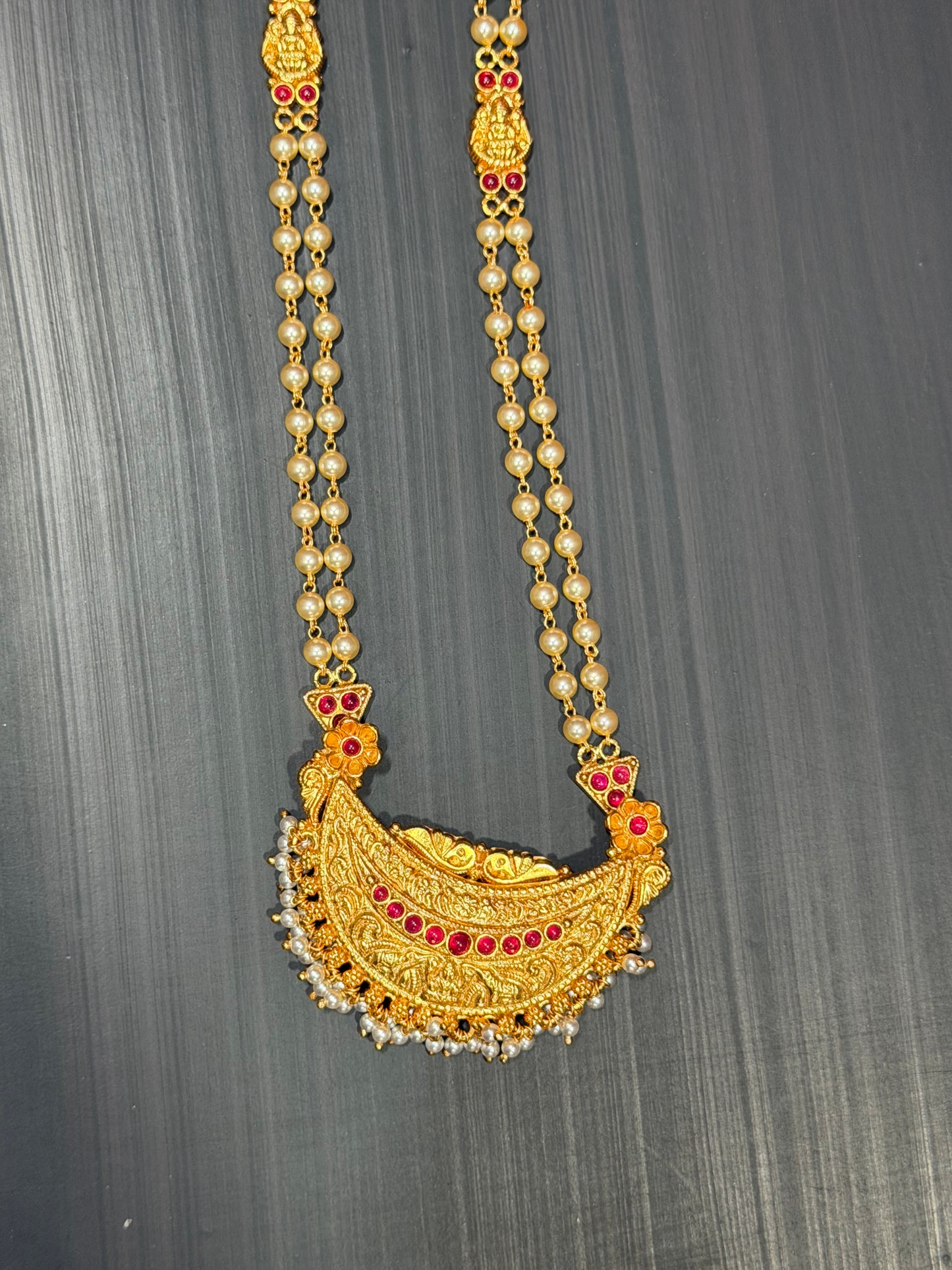 Long Pearl Layer Necklace With Pendent