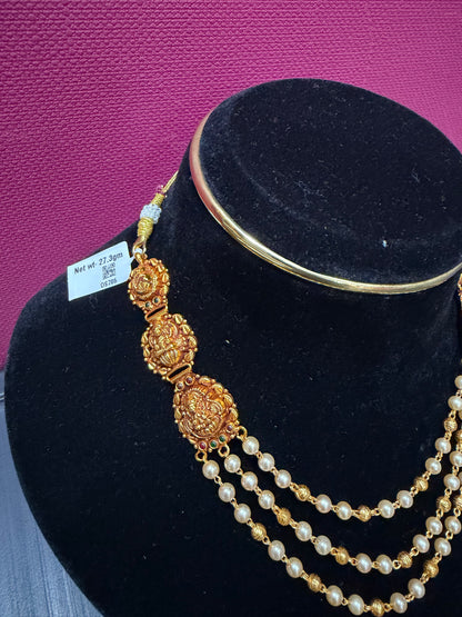 Pearl Layer Necklace