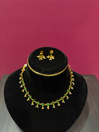 Green Beeds Necklace