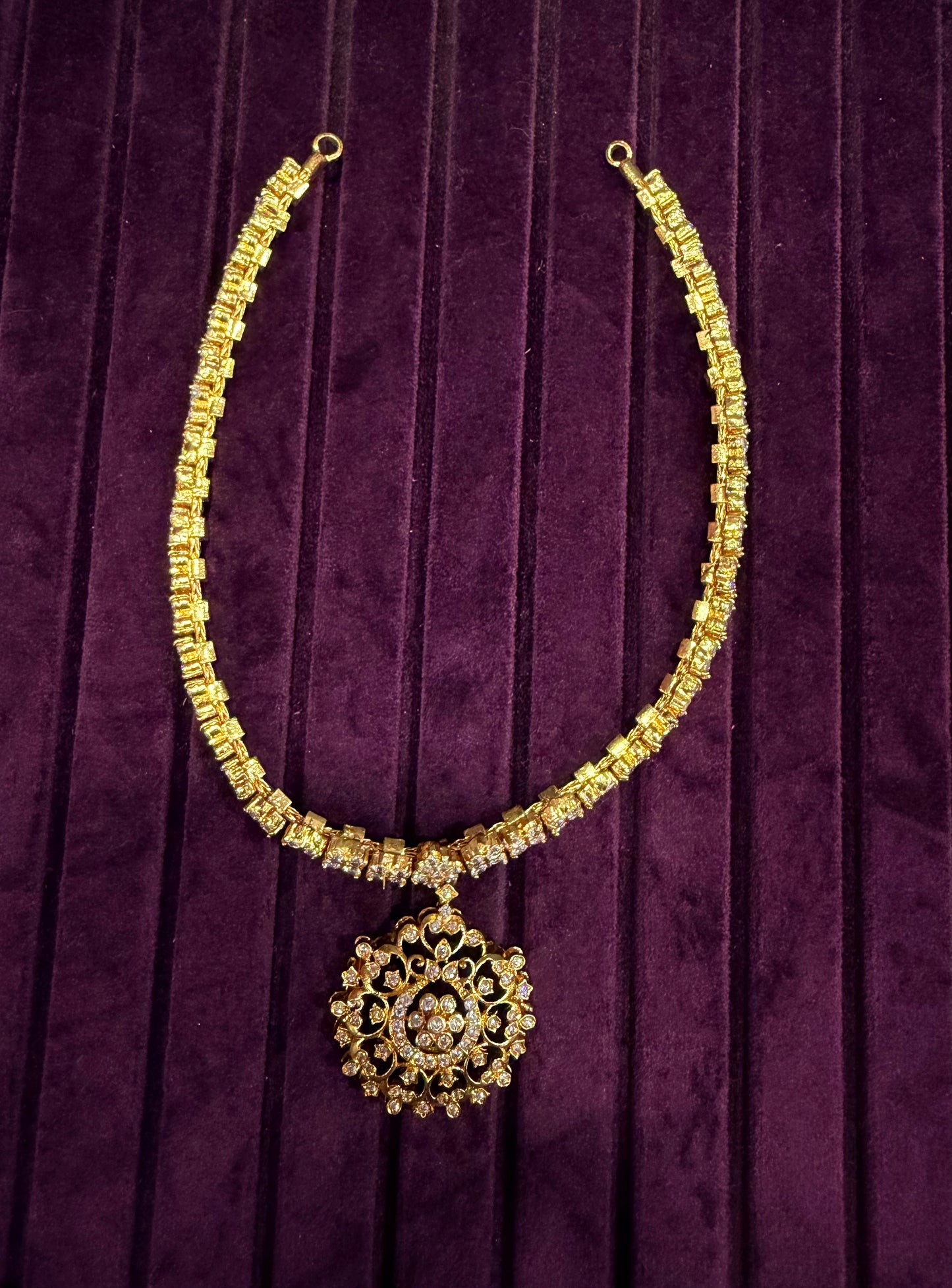 White Stone Attigai Necklace