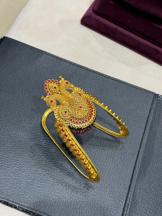 Gandaberunda Design Handcuff