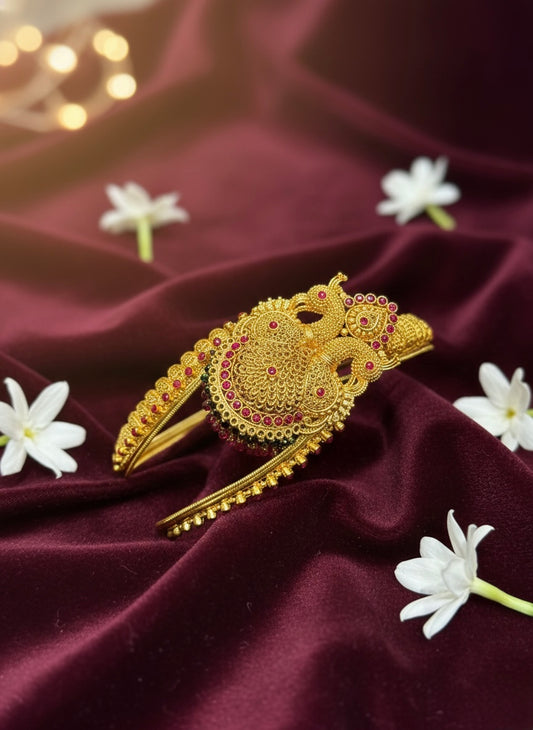 Gandaberunda Design Handcuff