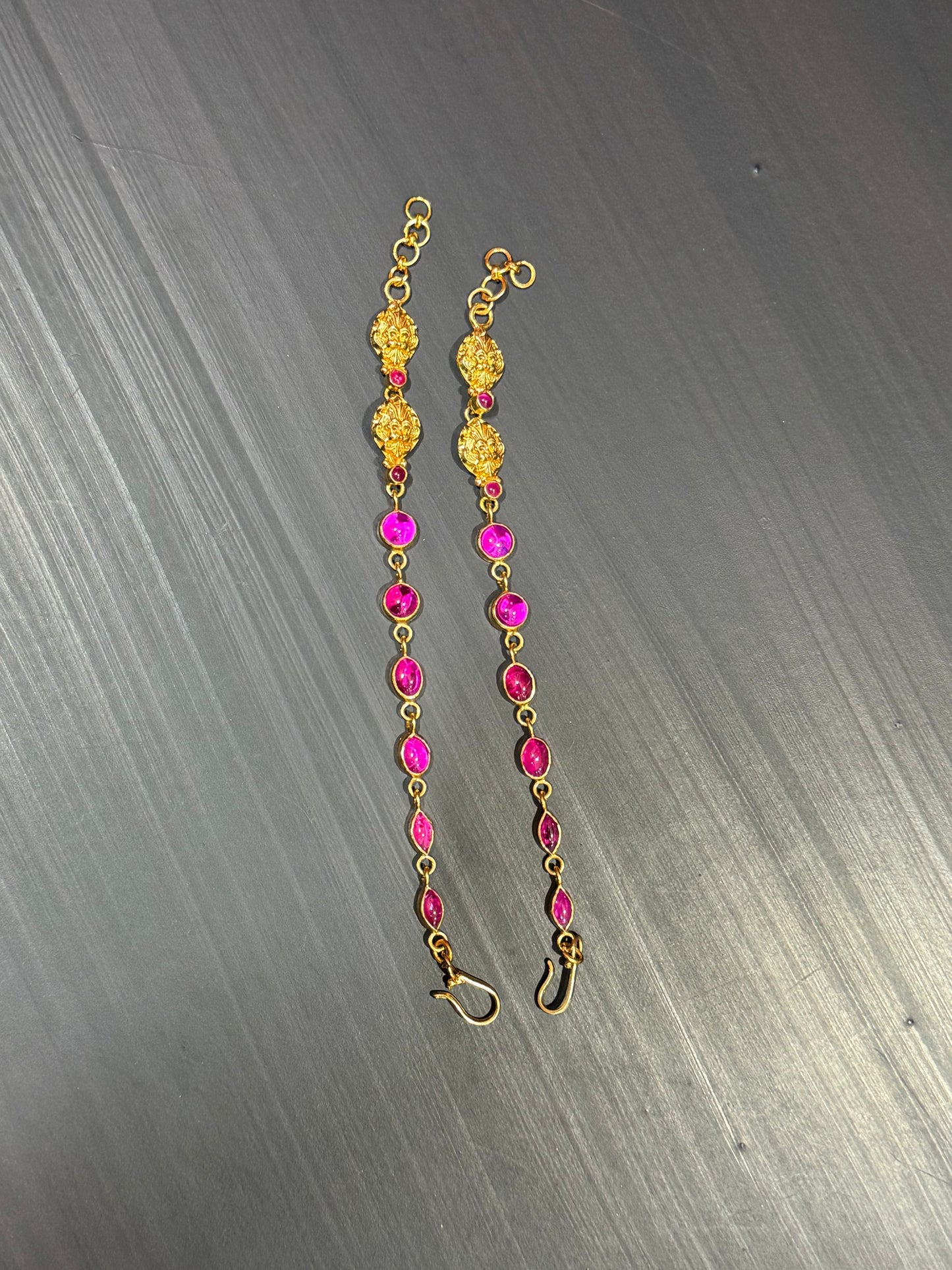 Red Oval Beeds Maati