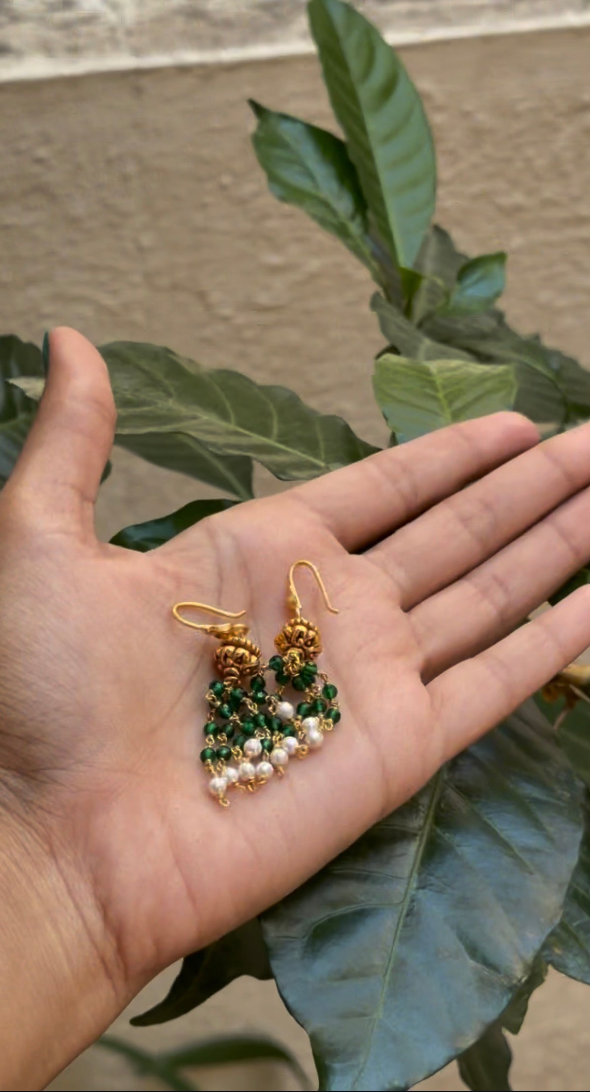 Green With White Small Beeds Necklace