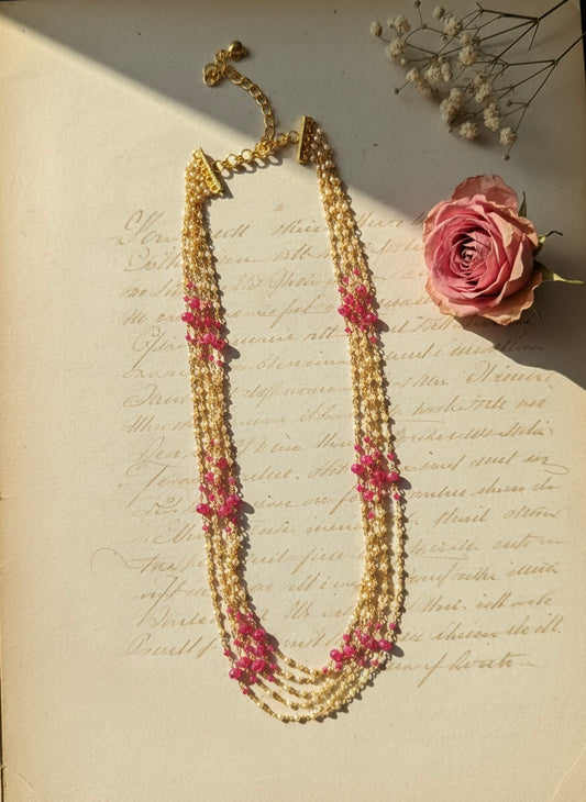 Long pink beeds necklace