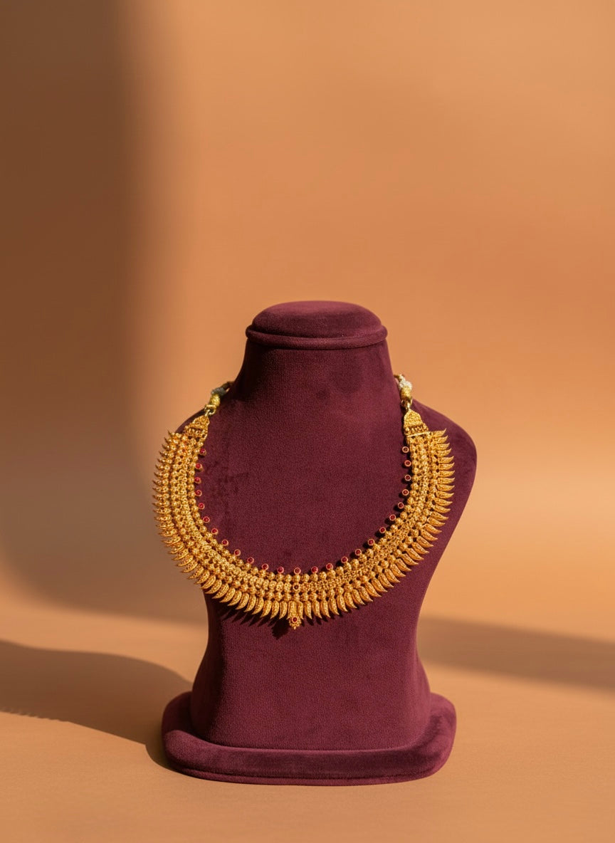 Leaf Shape Choker Necklace