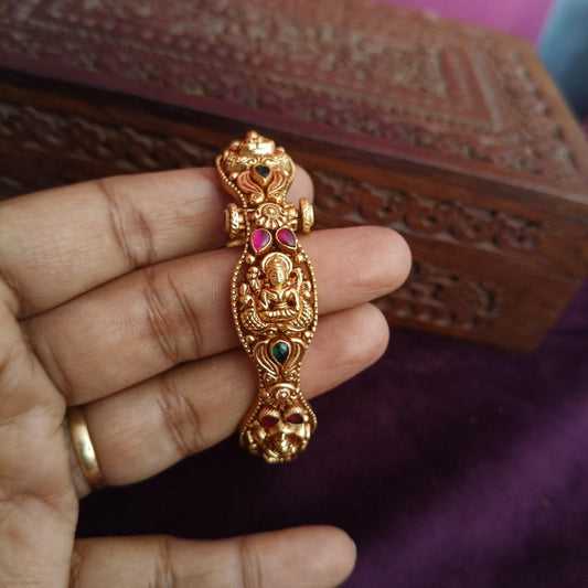 Unique bangle