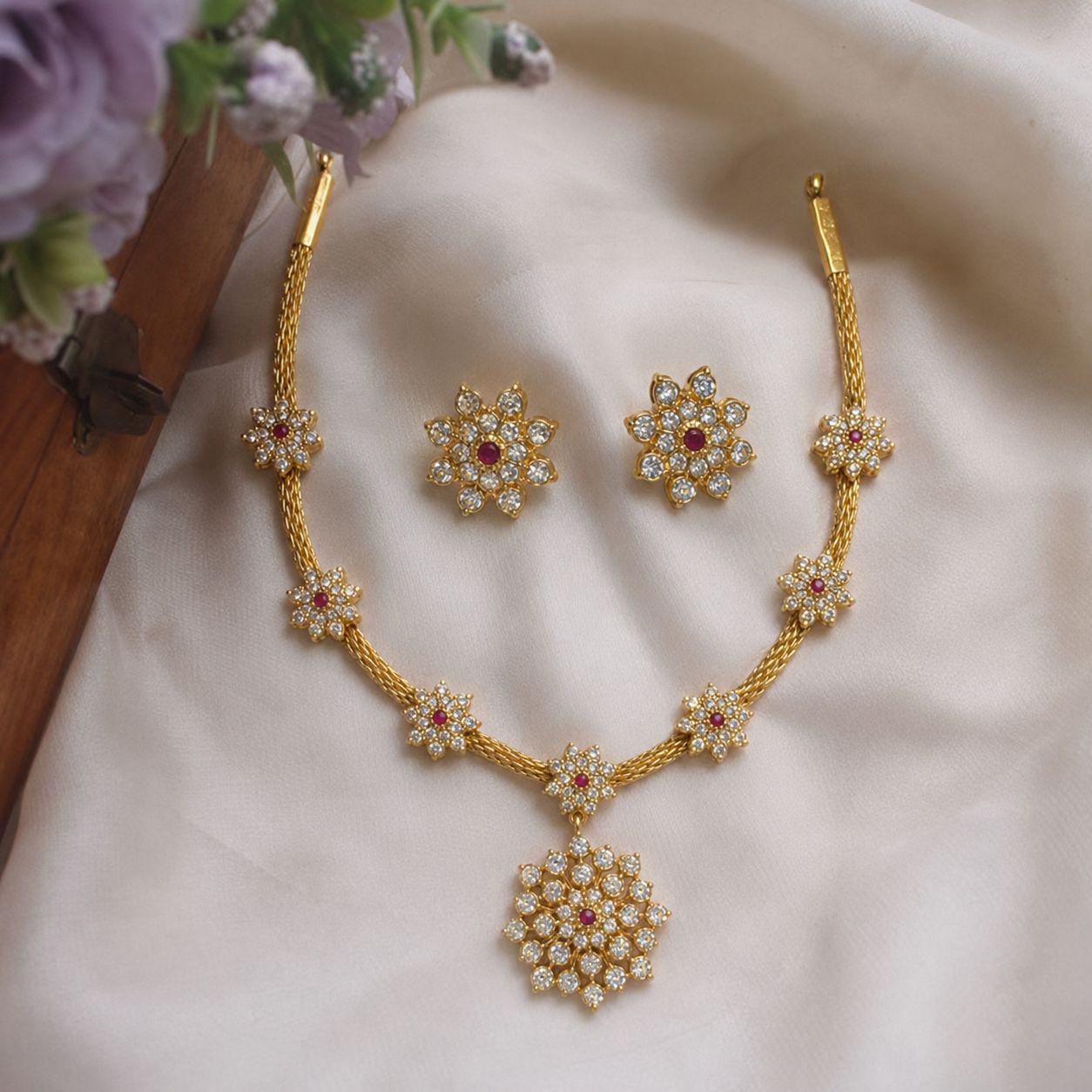 Pendant set