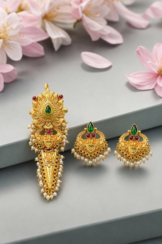 Pendant set