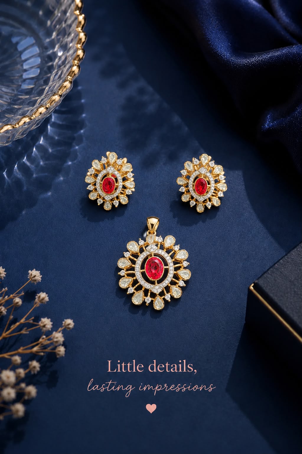 Red stone pendant set