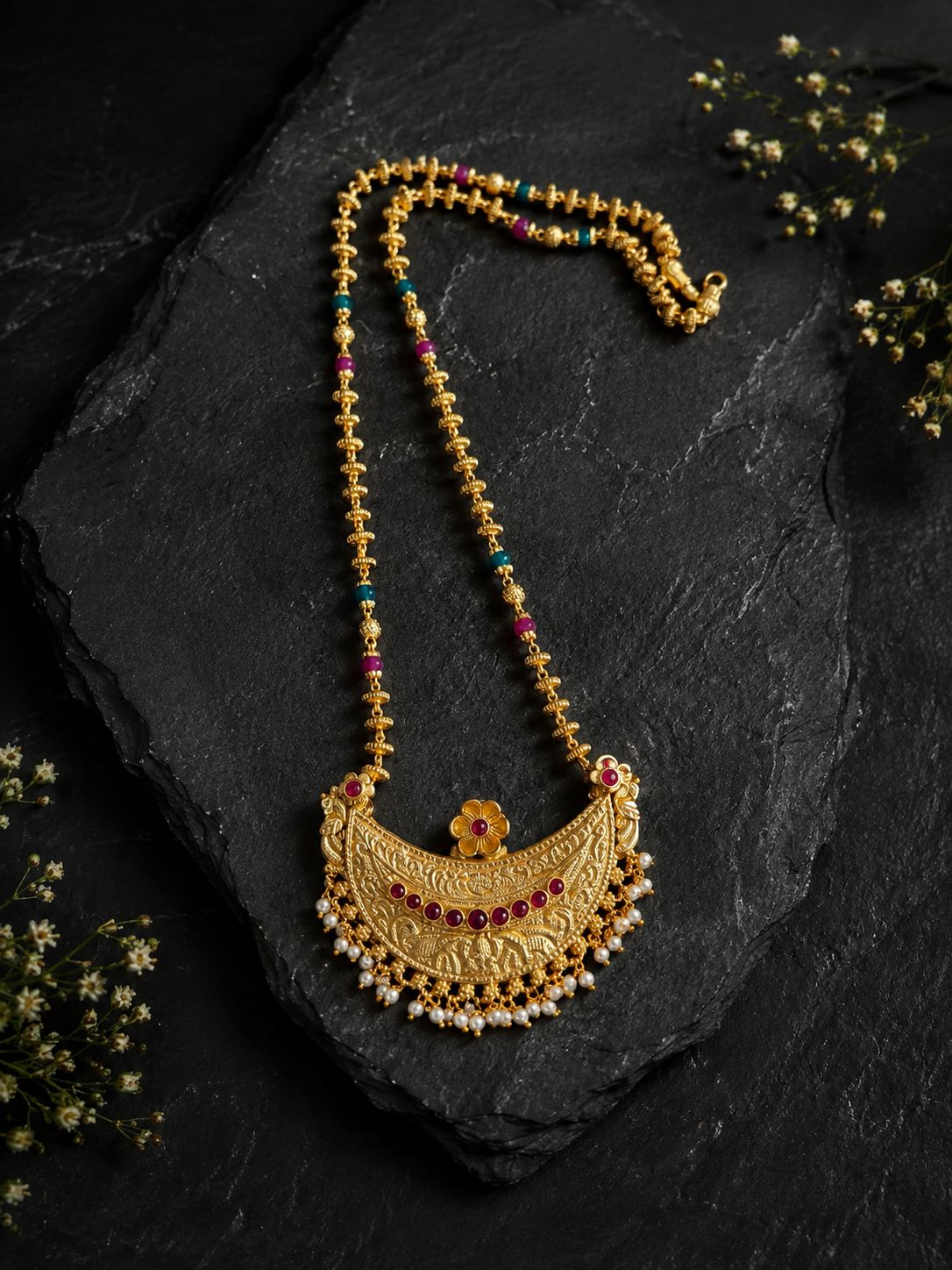 Coorgi pendant with tulasi mala